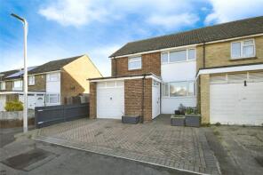 28, Heron Way, Lower Stoke, Rochester ME3 9SU