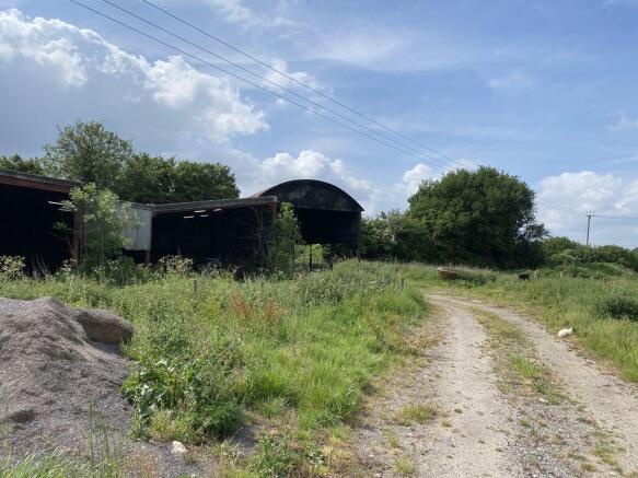 Barns_Side Aspect 