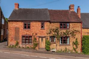 Mistletoe Cottage, Church Hill, Banbury OX17 1BX
