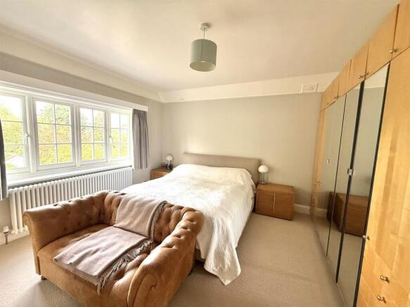 bedroom 3.jpg