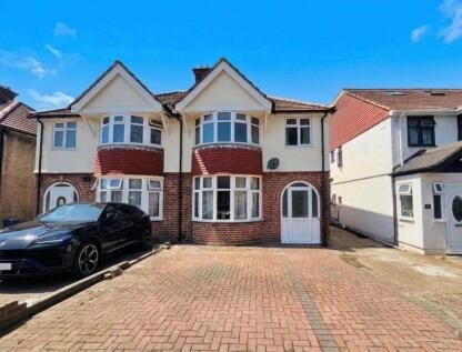 Meadow Way, Hounslow