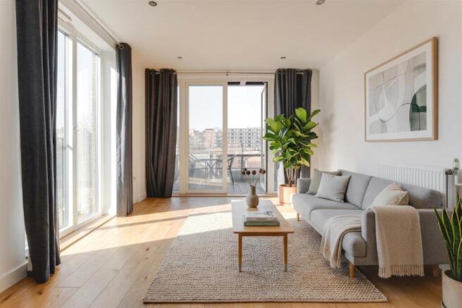 Living Room1.jpg