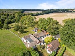 Oakwood, Grouse Road, Horsham RH13 6HT
