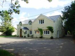 The Glen, Wood Lane, Swindon SN5 0AJ