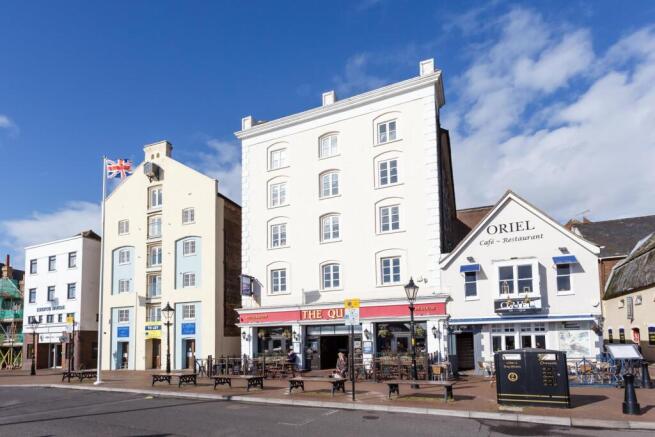 Flat 2 Rowes Warehouse-ph4_web 300.jpg