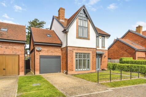 Edward Price Close, Parkgate, Neston, Cheshire, CH64