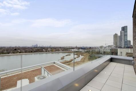 Sandpiper Building, London N4