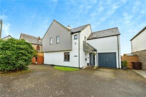 3, Chapel Close, Road From Longstone To Junction East Of Treverah Cottages, Longstone, Bodmin PL30 3EY