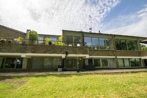 7, Cleeve Court, Unnamed Road To Cleeve Court, Streatley, Reading RG8 9PS