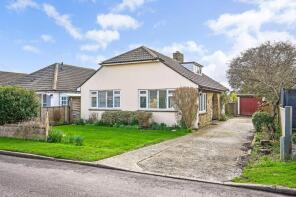 6, Elm Close, Bracklesham Bay, Chichester PO20 8HY