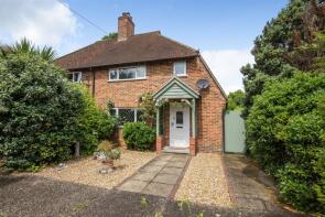 9, Barnplat Cottages, June Lane, Midhurst GU29 9ET