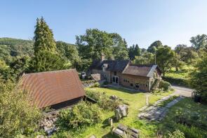Corner House, A4110 From Bath Cottage Lane To Small Acre Park, Leominster HR6 9ST
