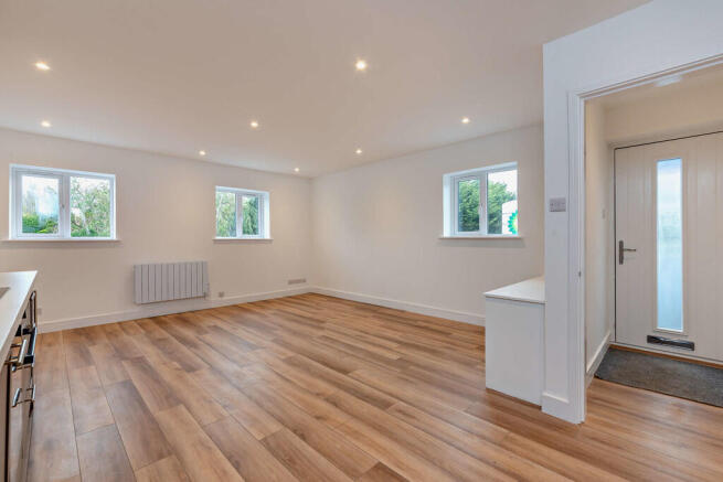 8627405-interior0...