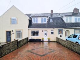 18, East Avenue, Kenfig Hill, Bridgend CF33 6NN
