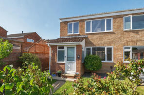 1, Vixen Close, Fareham PO14 3ST