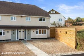 2a, Abbottsfield Cottages, Fanhams Hall Road, Wareside SG12 7RY