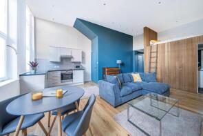 Flat Ground Floor Rear, 50, Gray's Inn Road, London WC1X 8LS