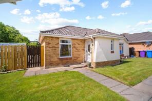 51, Wardlaw Gardens, Lawthorn, Irvine KA11 2EW