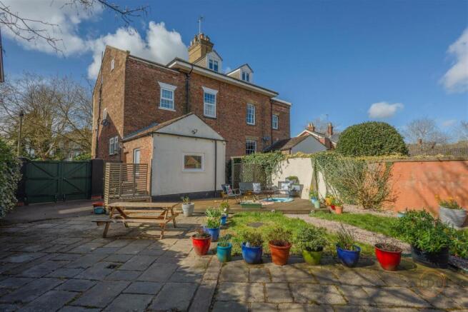 70 pinchbeck road-7.jpg