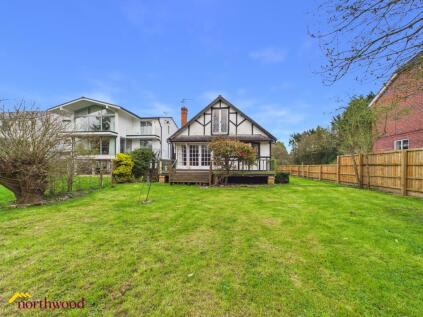 Riverside, Tiddington Road, Stratford-upon-Avon, CV37
