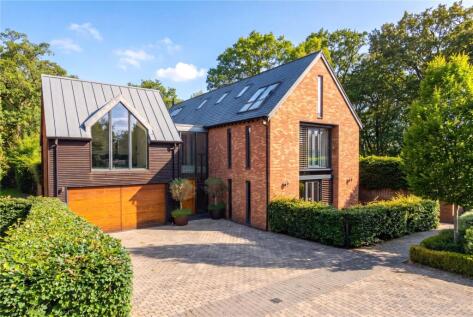 Longcross Road, Longcross, Chertsey, KT16