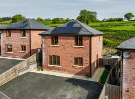 33, Plas Trannon, Trefeglwys, Caersws SY17 5PW