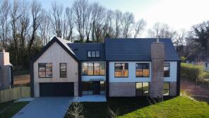5, Lovers Grove, Gorsley HR9 7YN