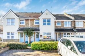 17, Ravenswood Close, Cobham KT11 3AQ