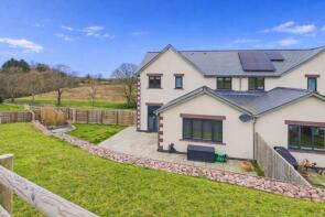 2, Orchard Close, Glewstone HR9 6FH