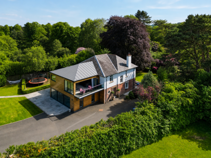 Westwood House, 22 Greenfield Avenue, Alloway, KA7 4NW