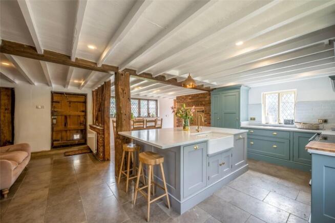 Kitchen/Breakfast Rm