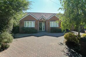 Hillview, Tipps Cross Lane, Brentwood CM15 0HR