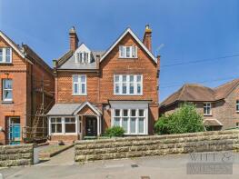 First Floor Flat 5, 48, Chapel Park Road, St Leonards-on-sea TN37 6JB