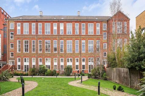Enfield Road, London, N1