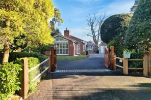 Acorn Cottage, Vicarage Hill, Farnham GU9 8HG