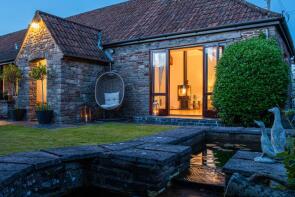 Bagstone Court Stables, Bagstone Road, Wotton-under-edge GL12 8BD