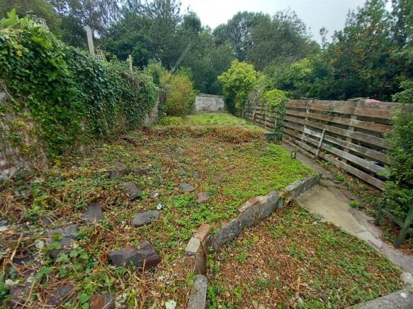 8 Pitt Hill Garden.jpg