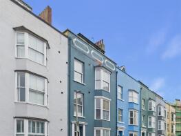 Flat 5, Tall Ships Hotel, Victoria Street, Tenby SA70 7DY