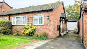 24, Argyle Close, Whitehill, Bordon GU35 9PU