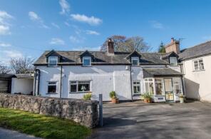 Cilgwyn, Old Farm House To Derwen Llanerch Junction, Pentrecelyn, Ruthin LL15 2HE