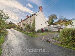 2, Craigyfelin, Church Street, Cardigan SA43 2TD
