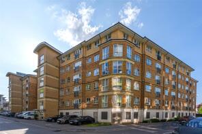 Flat 5, 2 Geneva Court, Rookery Way, Colindale, London NW9 6GA