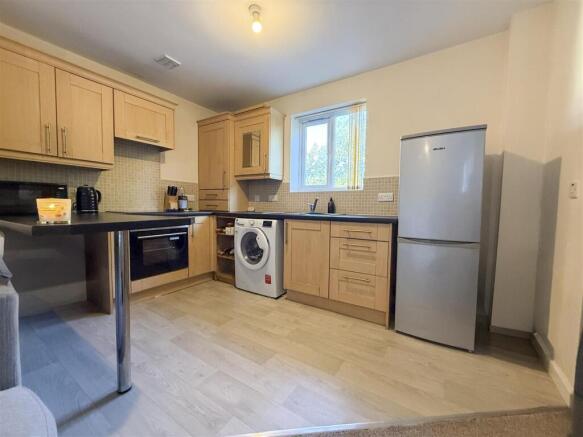 OPEN PLAN LIVING SPACE
