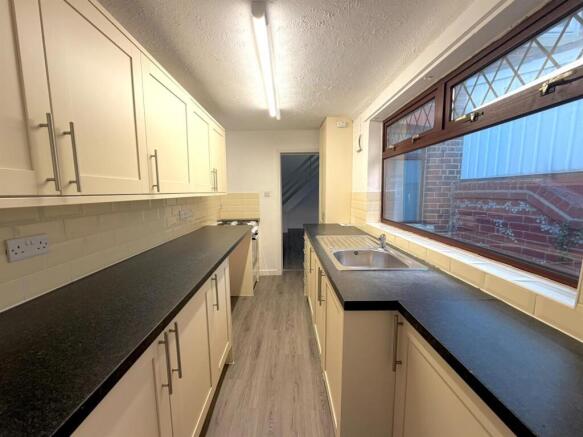 KITCHEN.jpeg