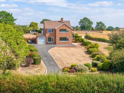 Evesham Road, Church Lench, WR11