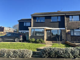 19, Winston Avenue, Ryde PO33 3QG