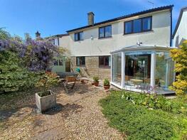 44, Court Meadow, Stone, Berkeley GL13 9LR