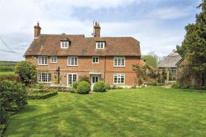 Manor Farm House, Manor Farm Lane, Lasham, Alton GU34 5SL