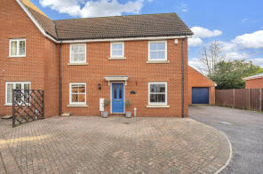 14, Northern Rose Close, Bury St. Edmunds IP32 7PB