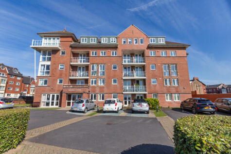 South Promenade, Lytham St. Annes, FY8